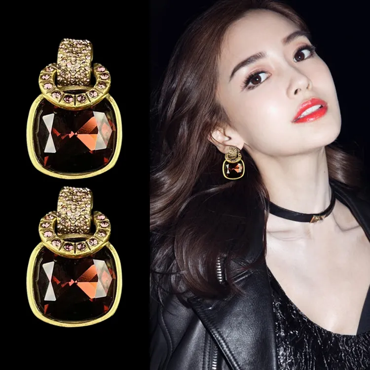 铜合金莫桑石耳饰 夸张法式复古港风时尚优雅大耳钉s小众气质耳环