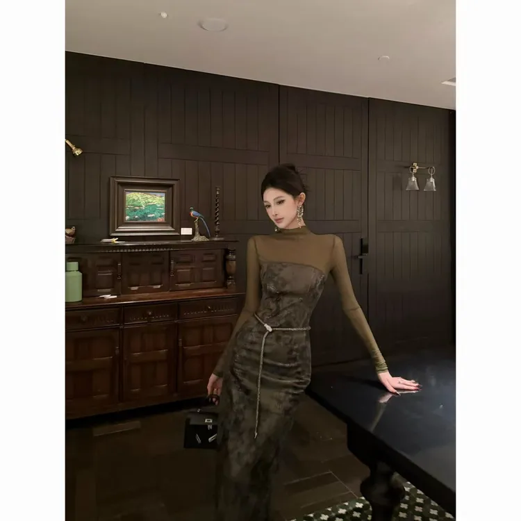 蛇蝎美人2025春季新款设计气质显瘦修身收腰裙