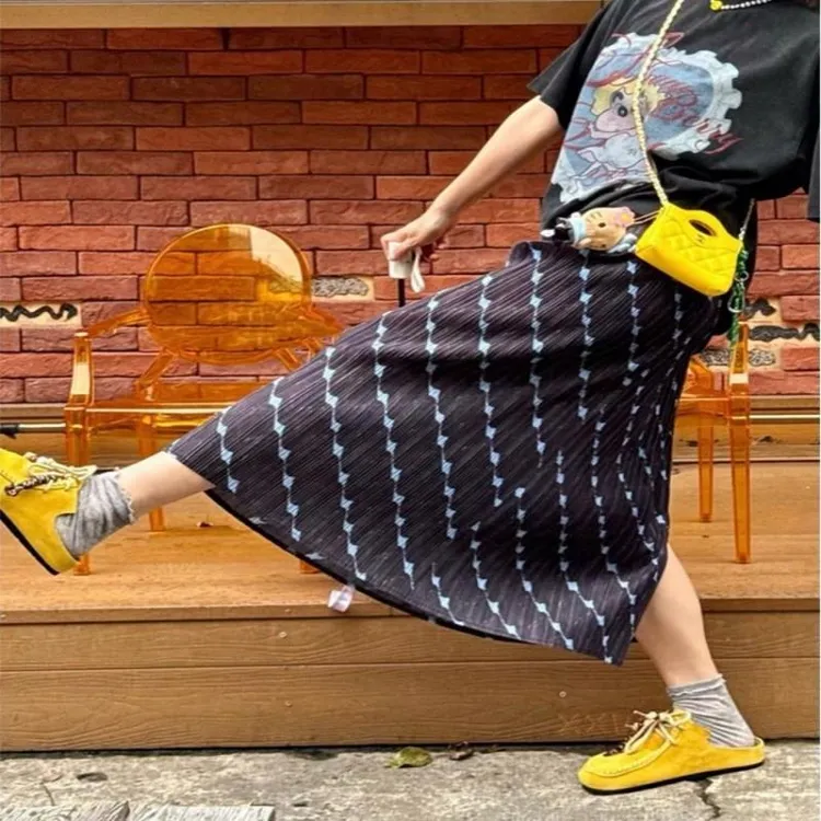 咆哮推荐~颜值拉满！压褶印花直筒半身裙女2025夏季高腰百搭中长裙