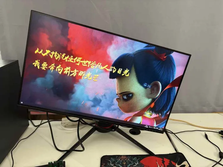 9新 铁幕 27寸1K2K144HZ高性能电竞显示器