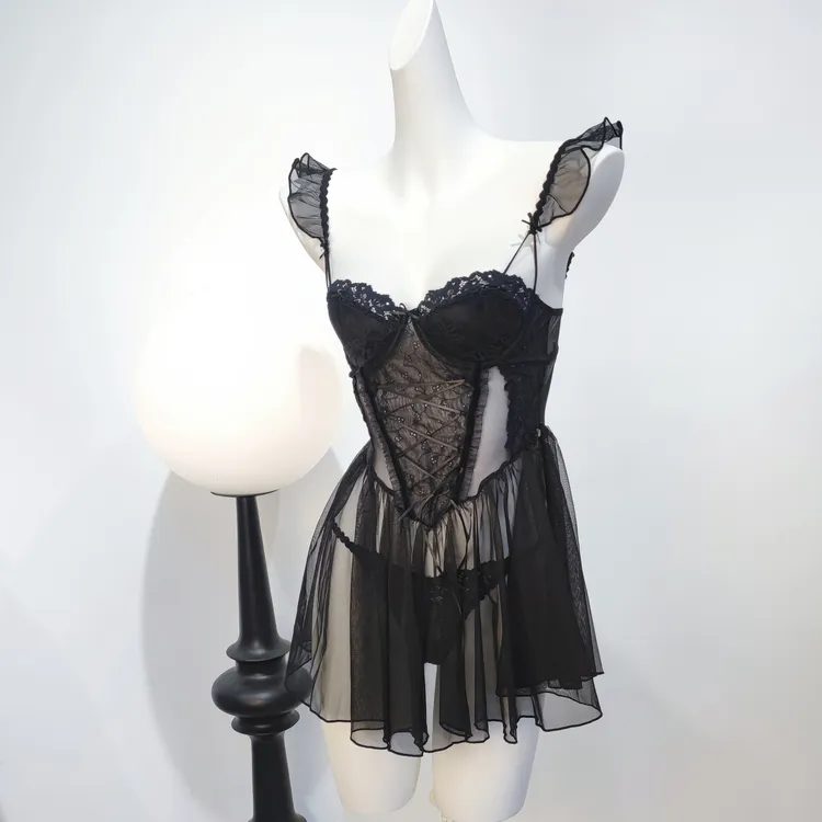 性感显瘦蕾丝吊带裙聚拢美背睡裙