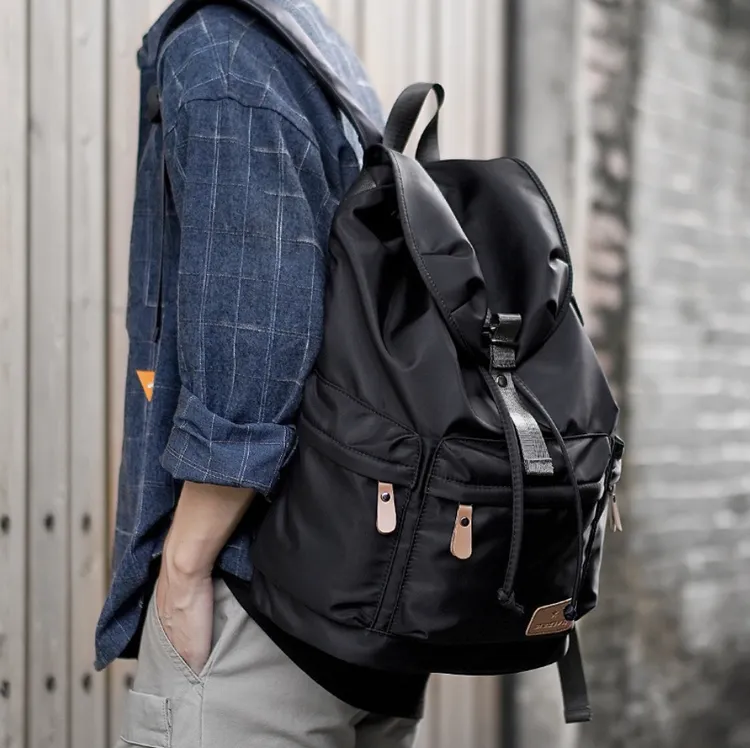 潮流双肩包男大容量旅行包学生书包电脑包男包爆款简约