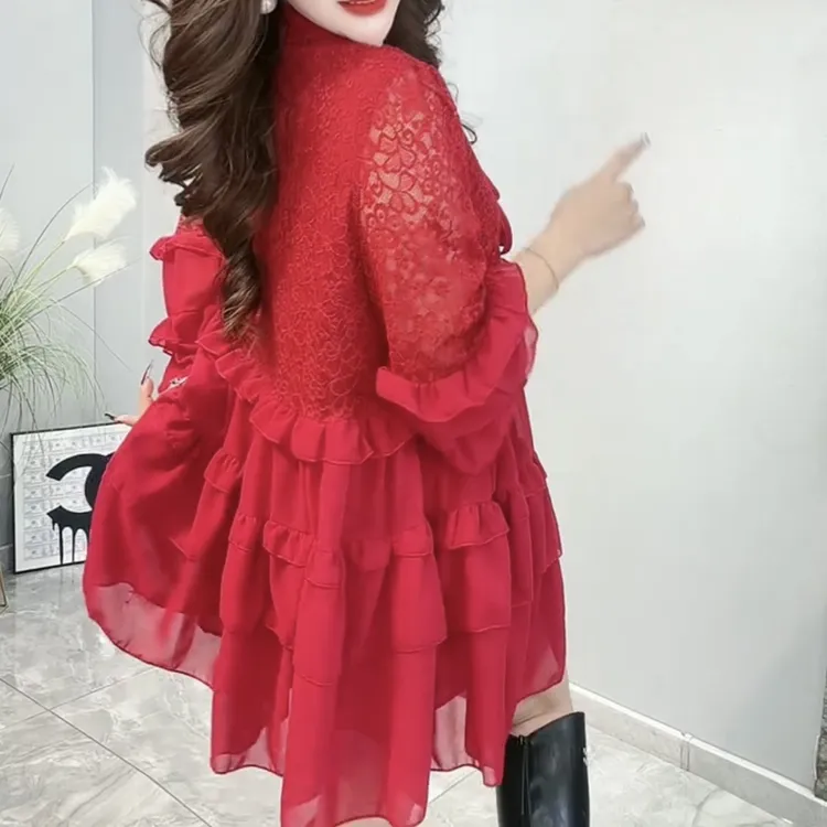 新年款时尚宽松遮肉显瘦拼接蕾丝大衫