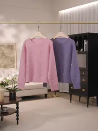 “ 细雨闲花 ” 花纱挑孔小花装饰圆领针织衫