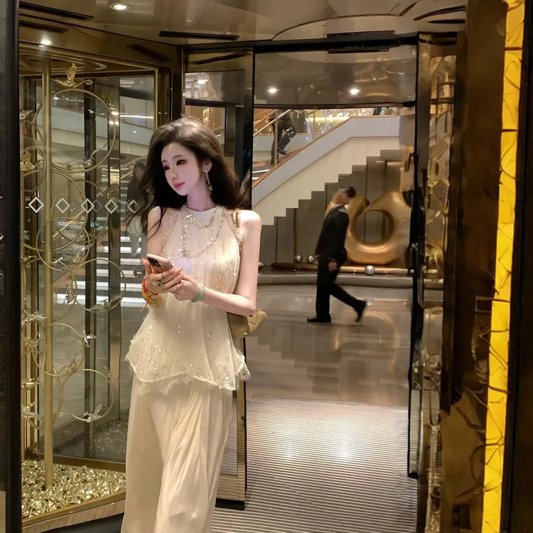千山暮雪 两件套无袖挂脖上衣+半身长裙出片漂亮衣服女装洋气时髦