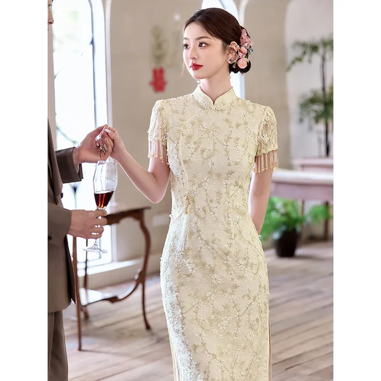 新中式显瘦蕾丝旗袍敬酒服订婚礼服新娘回门便装领证登记连衣裙