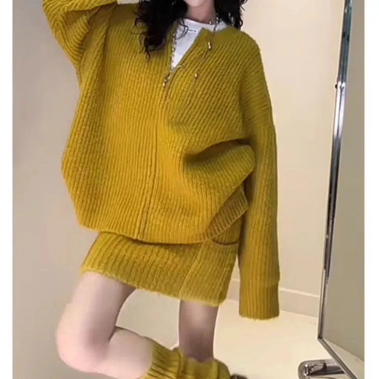 小个子穿搭一整套2025春秋新款时尚慵懒宽松软糯毛衣开衫半裙女装