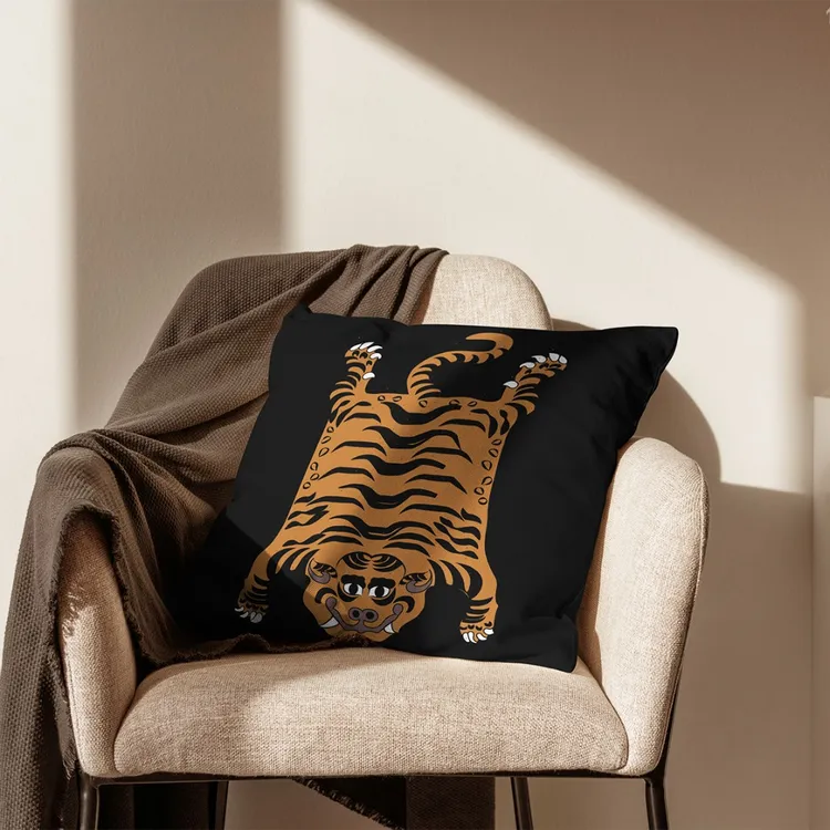 藏式抱枕丝绒抱枕天鹅绒客厅沙发高级感藏式风格民族风靠枕家用