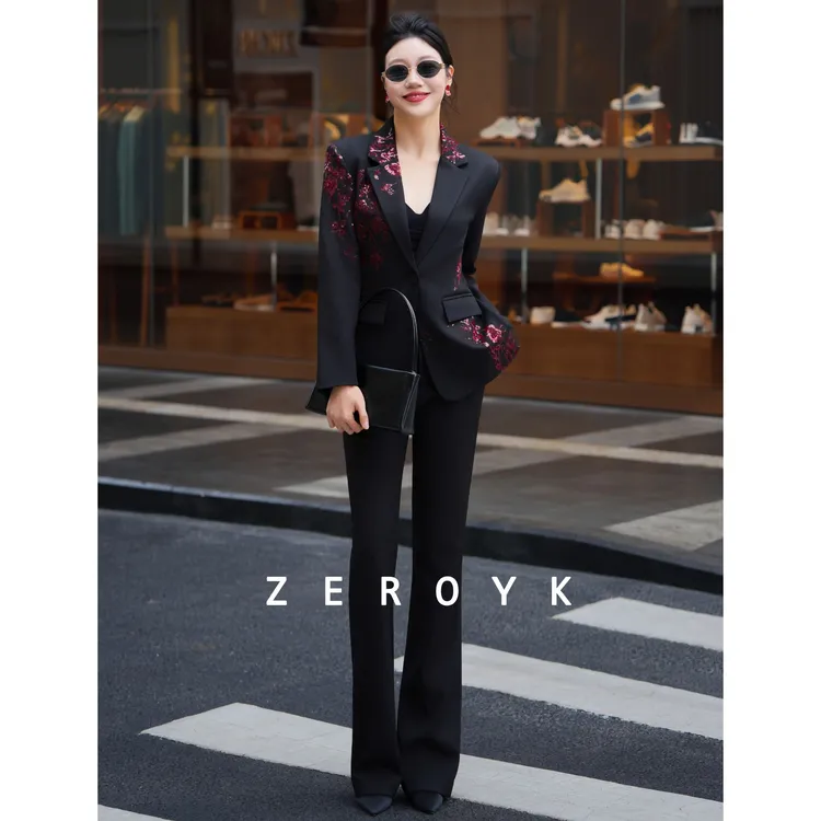 ZEROYK翎蔻 高端职业装设计感重工绣花西服微喇裤商务通勤两件套