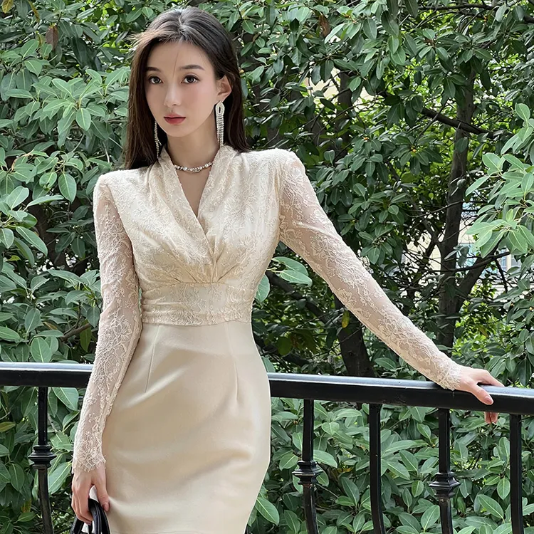 千千【设计师定制】性感轻奢名媛风修身包臀长袖蕾丝连衣裙20831