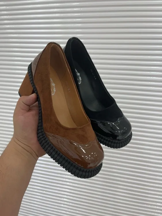 黑色法式百搭休闲女士高跟鞋方头圆头通用防滑方根高跟鞋