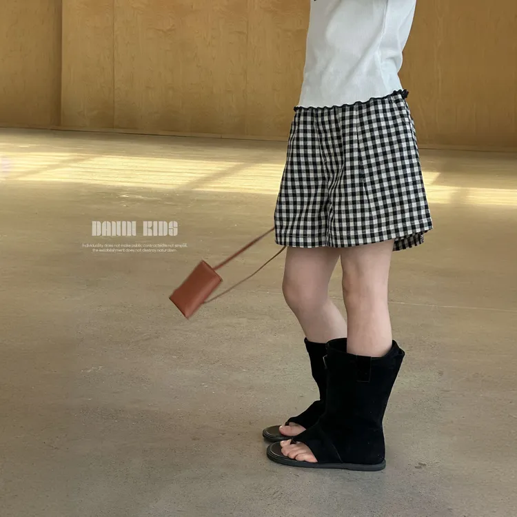【嗒囜】经典格纹~透气不闷 锦棉女童夏装宽松直筒黑白格子休闲短裤