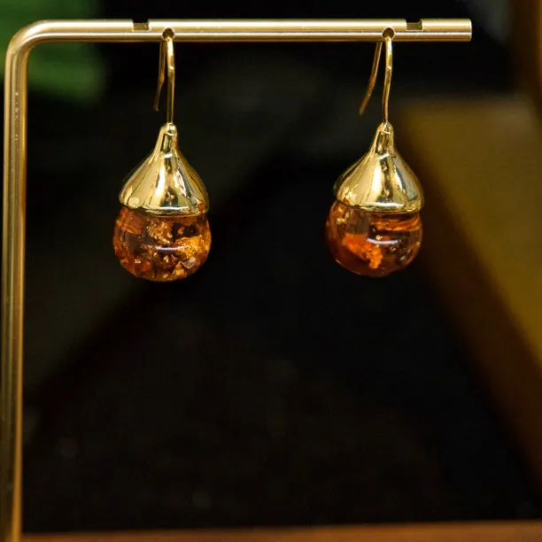 铜合金耳饰 A022 秋冬复古琥珀色豆豆轻奢时尚气质高级感百搭耳饰