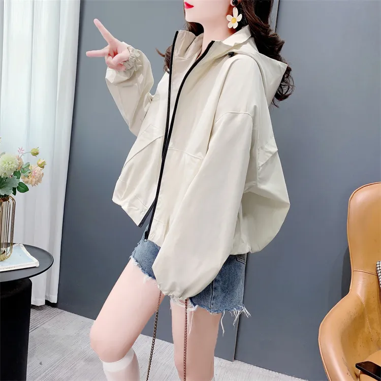 连帽短款风衣外套女春秋季2025新款宽松休闲冲锋衣小个子工装上衣