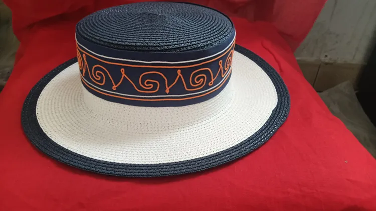 彝绣手工刺绣圆礼帽
