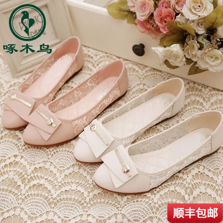 啄木鸟平底休闲女2025年春夏新款浅口透气网面舒适软底妈妈鞋圆头