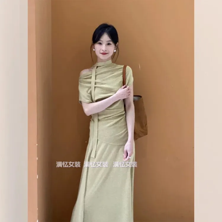 韩系ootd穿搭一整套气质黄色荡领短袖T恤两件套高腰半身裙套装女