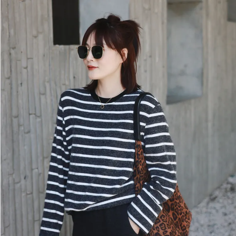 俪妍【LIVELY·YAN】25秋季款条纹上衣37905长袖时尚百搭套头显瘦