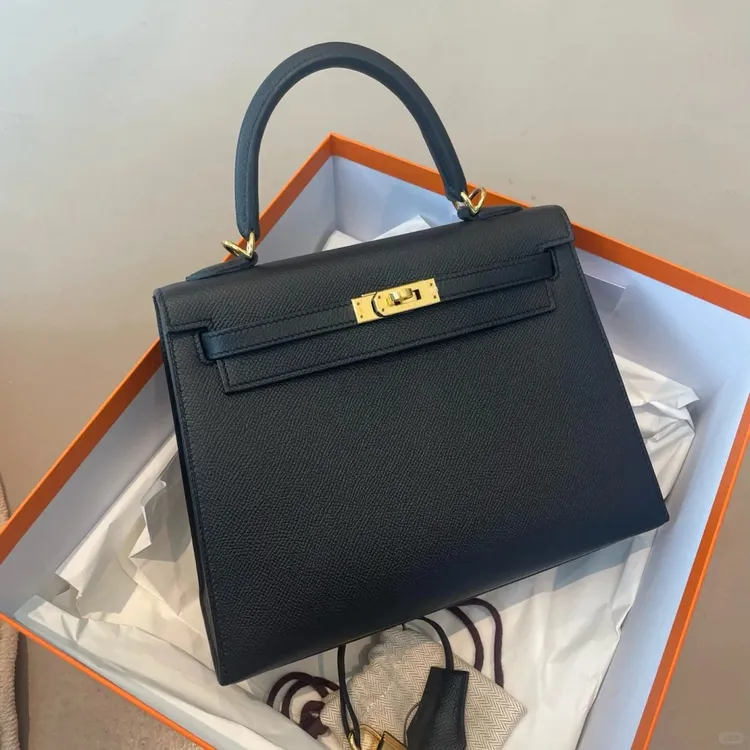 99新 Hermes/爱马仕 小花JerryKelly 25黑色 Ep皮 Y刻金扣包