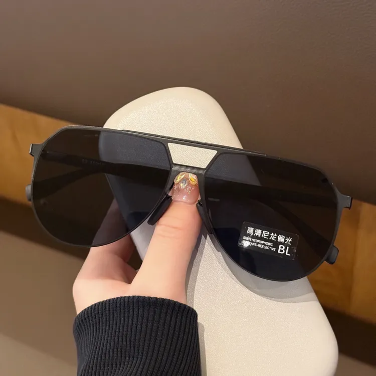 2025新款大框复古双梁茶色高清尼龙男士防紫外线太阳眼镜百搭超轻