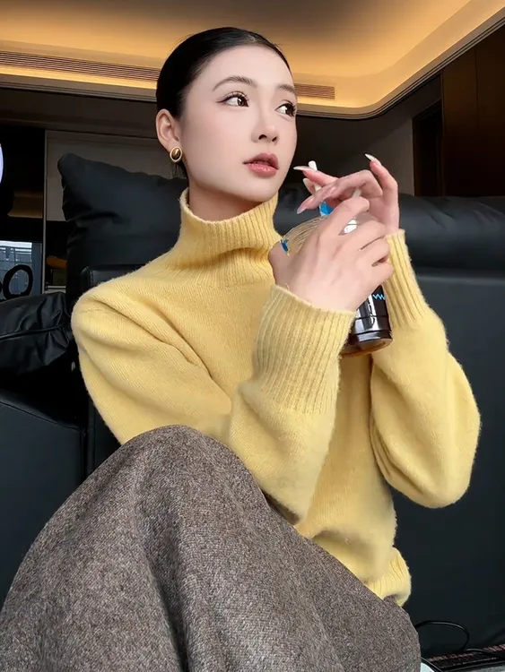 软糯半高领毛衣女秋冬季短款小个子内搭打底衫套头针织衫宽松上衣