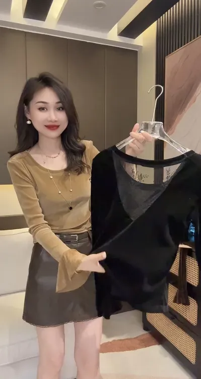 2025早秋新款复古欧货设计感露背休闲小衫长袖丝绒打底衫上衣女装