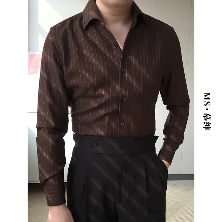 慕绅意式免烫咖啡色长袖衬衫气质商务通勤抗皱雅痞一片领条纹衬衣