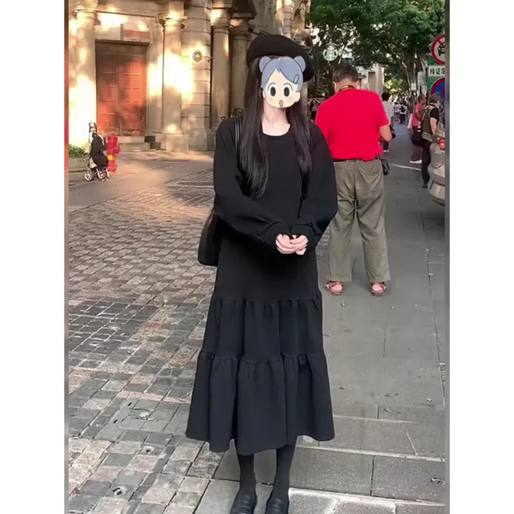 大码黑色连衣裙女2025秋季新款胖mm小众设计感长款裙子遮肉过膝裙