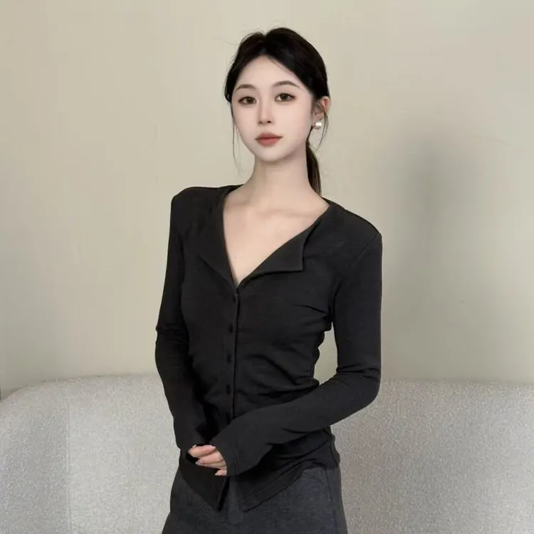 【慵懒老钱】V领长袖针织衫女修身显瘦内搭设计感打底衫上衣8803