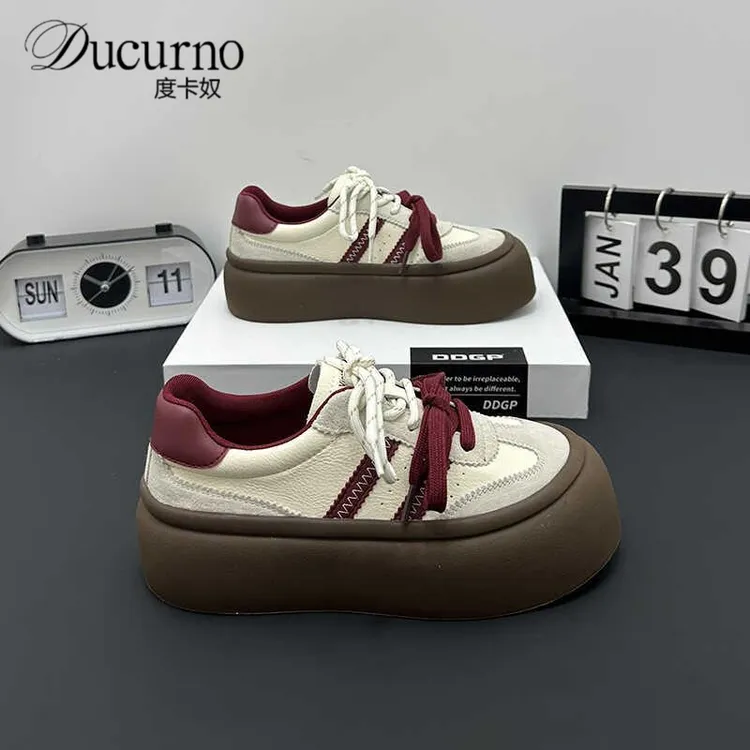 小众拼色板鞋女2025新款爆款秋季厚底百搭复古港风运动休闲德训鞋