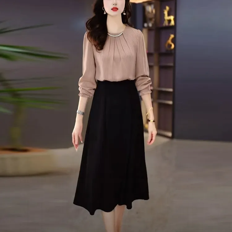 珠光缎轻奢女装2025秋季新款长袖气质时尚拼接假两件打底连衣裙子