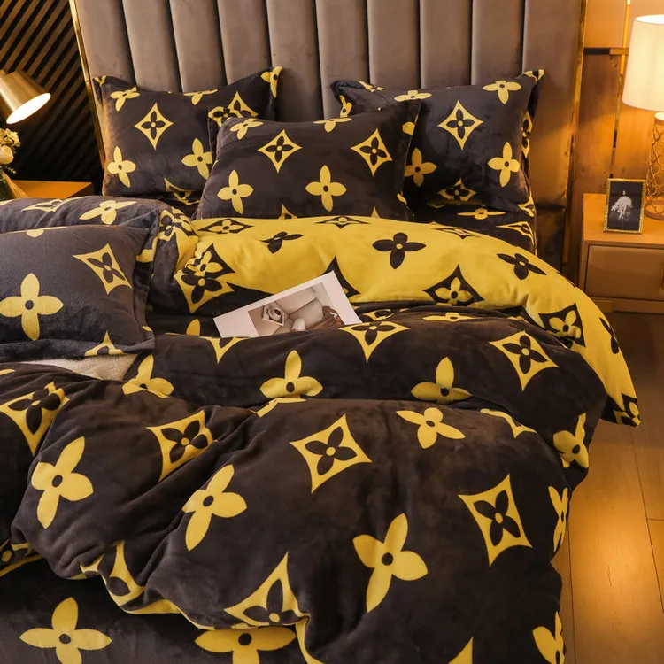 新款轻奢风牛奶绒套件冬季加厚保暖法兰绒床单被套柔软舒适床套件