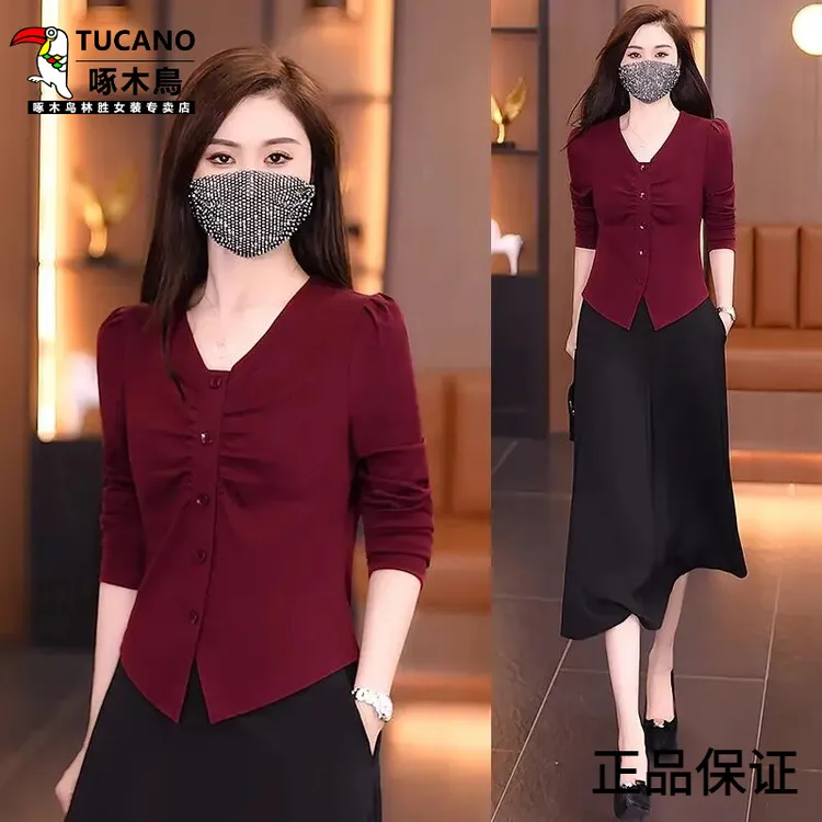 啄木鸟长袖T恤女2025秋季新款时尚气质显瘦设计感上衣洋气v领大码