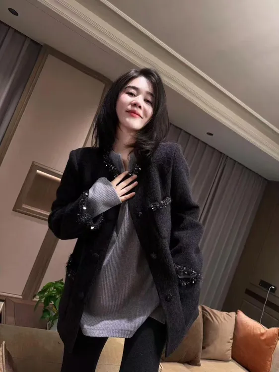 法式小香风外套女秋冬宽松休闲高级感名媛亮片绝美巨好看的上衣