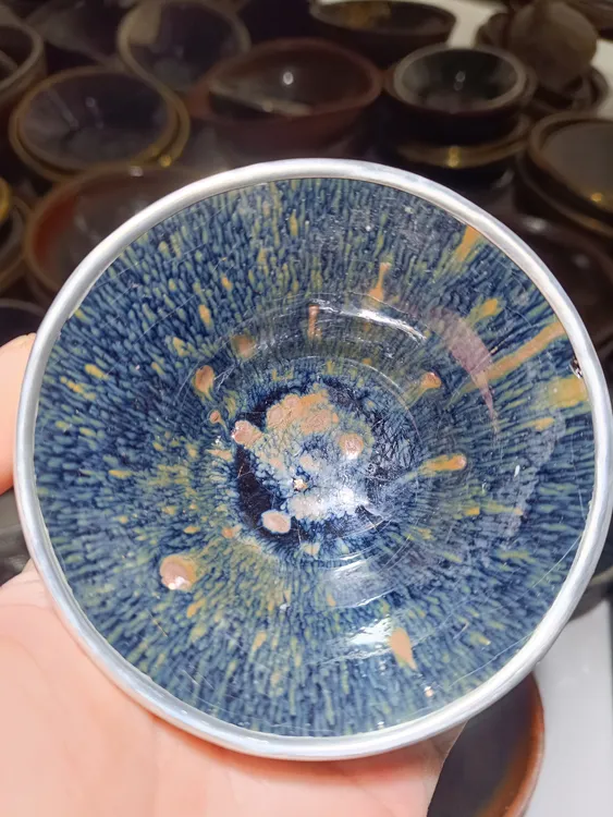 ​福清窑宋建盏，磨口包银口，口径9.3高4厘米.器型圆正，蓝毫！