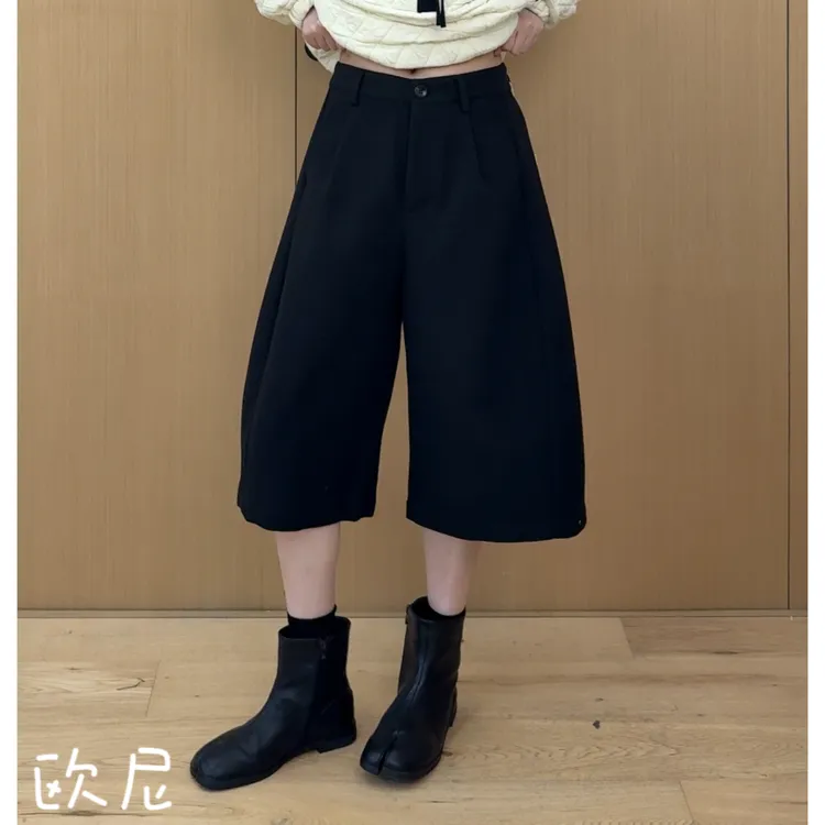 欧尼私服 2025秋款小众设计极简风显瘦百搭中裤休闲裤2509C5903