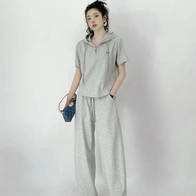 1536时尚短袖连帽上衣+直筒裤两件套2025夏减龄洋气休闲套装女