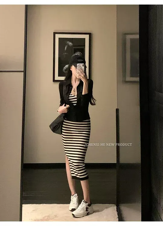 条纹吊带连衣裙女夏季气质修身收腰长裙显瘦开叉包臀裙子搭配开衫