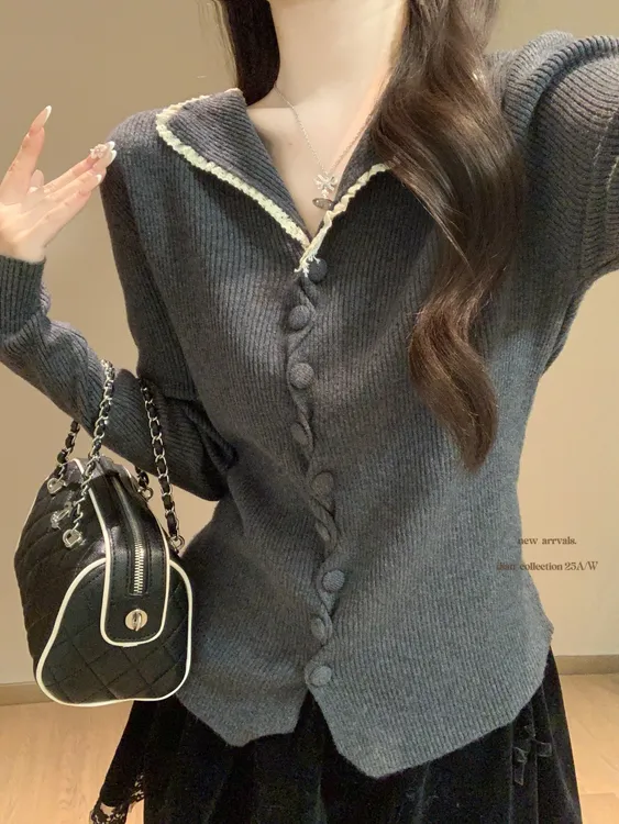 翻领蕾丝花边纽扣长袖针织衫女2025秋冬新款打底修身内搭百搭毛衣