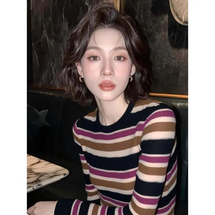 韩系撞色条纹圆领长袖上衣女秋冬新款洋气减龄修身显瘦针织打底衫