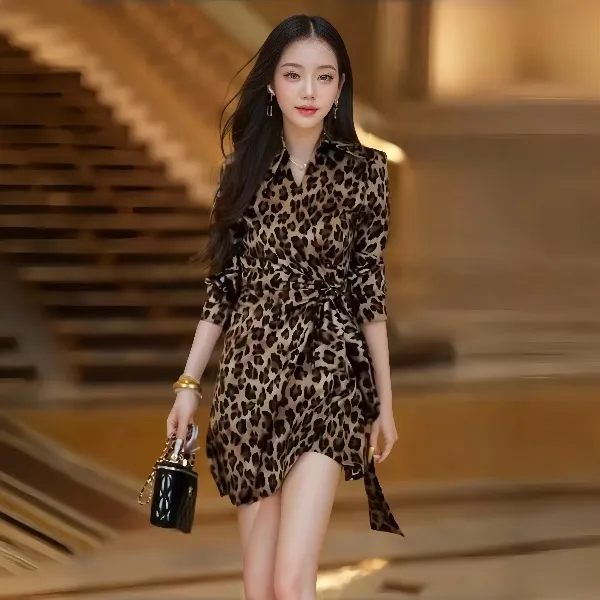 裙子女款爆款2025秋季新款高级感法式复古长袖修身显瘦连衣裙女