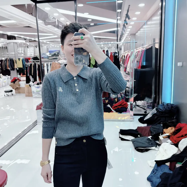 亲肤款外翻领5色小熊麻绳花毛衫8145欧美