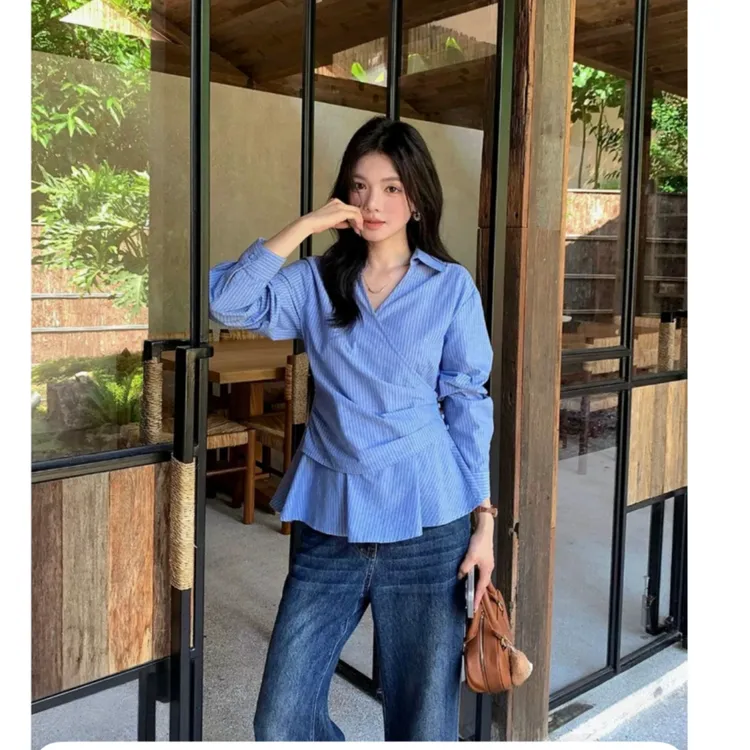 大码胖MM秋季新款韩系侧边纽扣收腰显瘦衬衫条纹百搭上衣女士