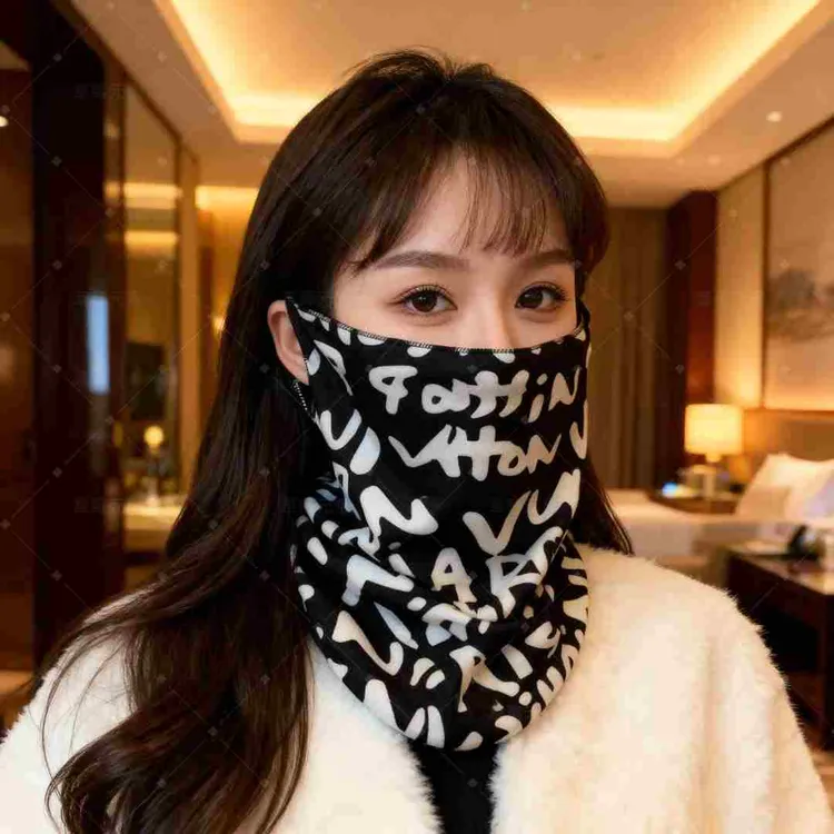 【2025明星同款】女男挂耳面罩保暖款字母围巾遮脸防寒冬季时尚护颈