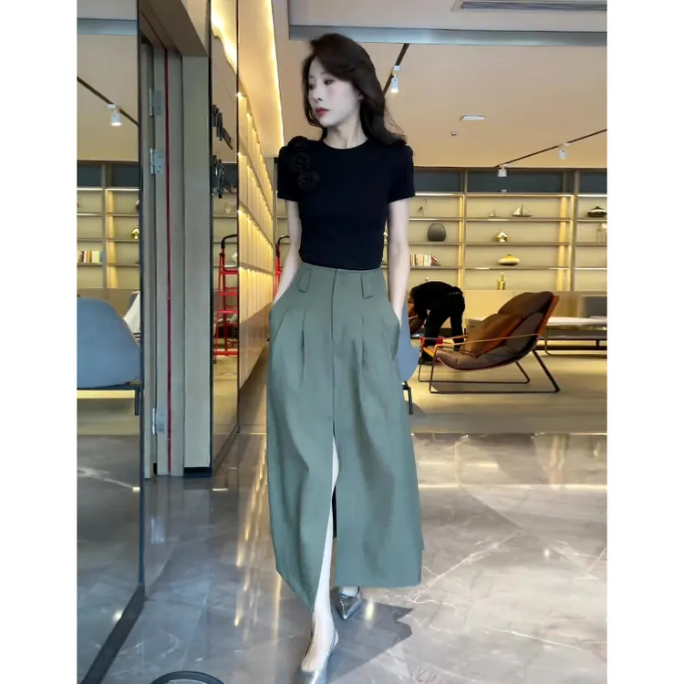 法式简约高级感套装女2025新款修身正肩花朵上衣高腰开叉半身裙夏