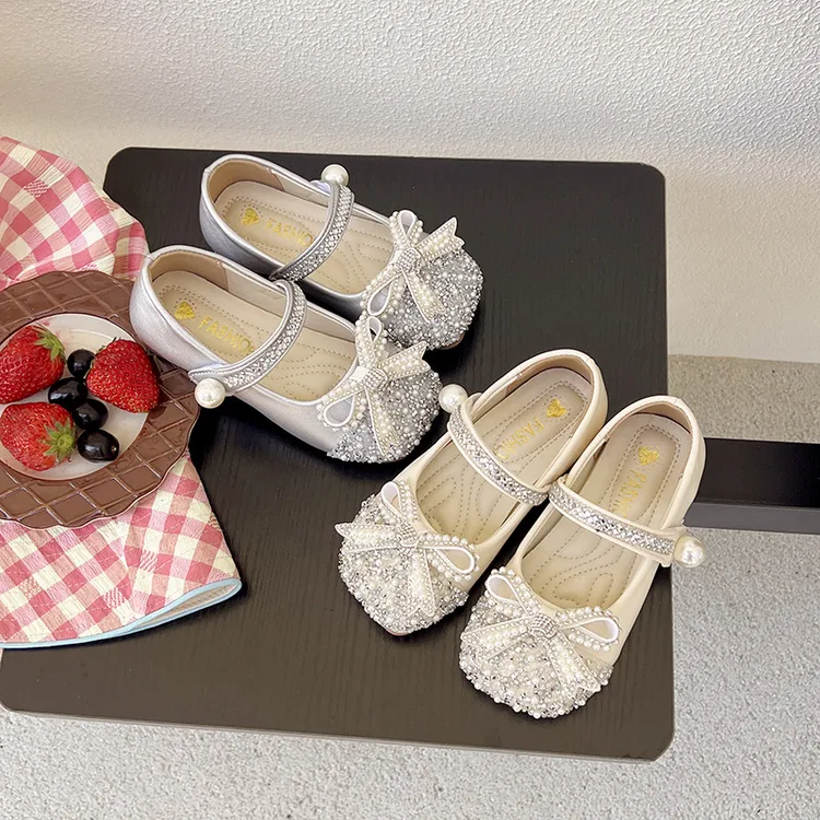 [儿童节送孩子】女童水晶公主鞋新款儿童小皮鞋蝴蝶结亮晶晶配礼服