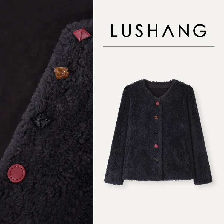 【调色盘】暖糯羊毛，复古纽扣！露赏2025冬季法式毛绒羊毛短外套