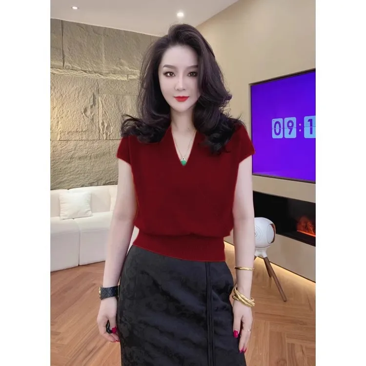 炸街高级感红色V领交叉短袖上衣女夏季显瘦网红洋气减龄针织衫薄
