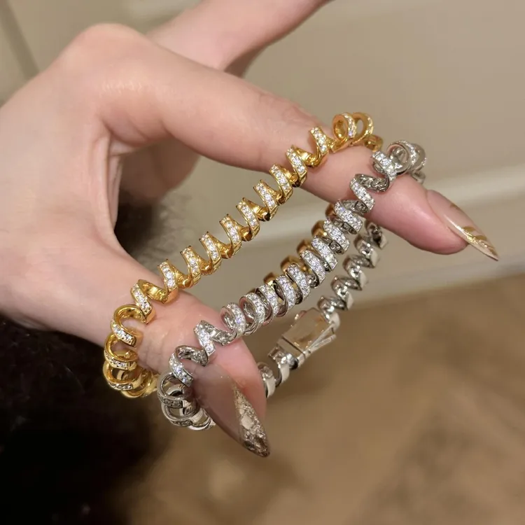 铜合金手链 时尚电话线手链女高级感简约个性优雅轻奢美拉德配饰