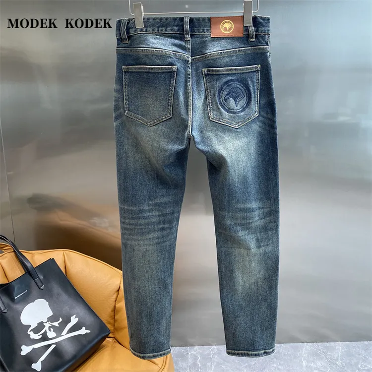 MODEK KODEK秋冬新款时尚刺绣水洗长裤高品质潮牌男士时尚牛仔裤